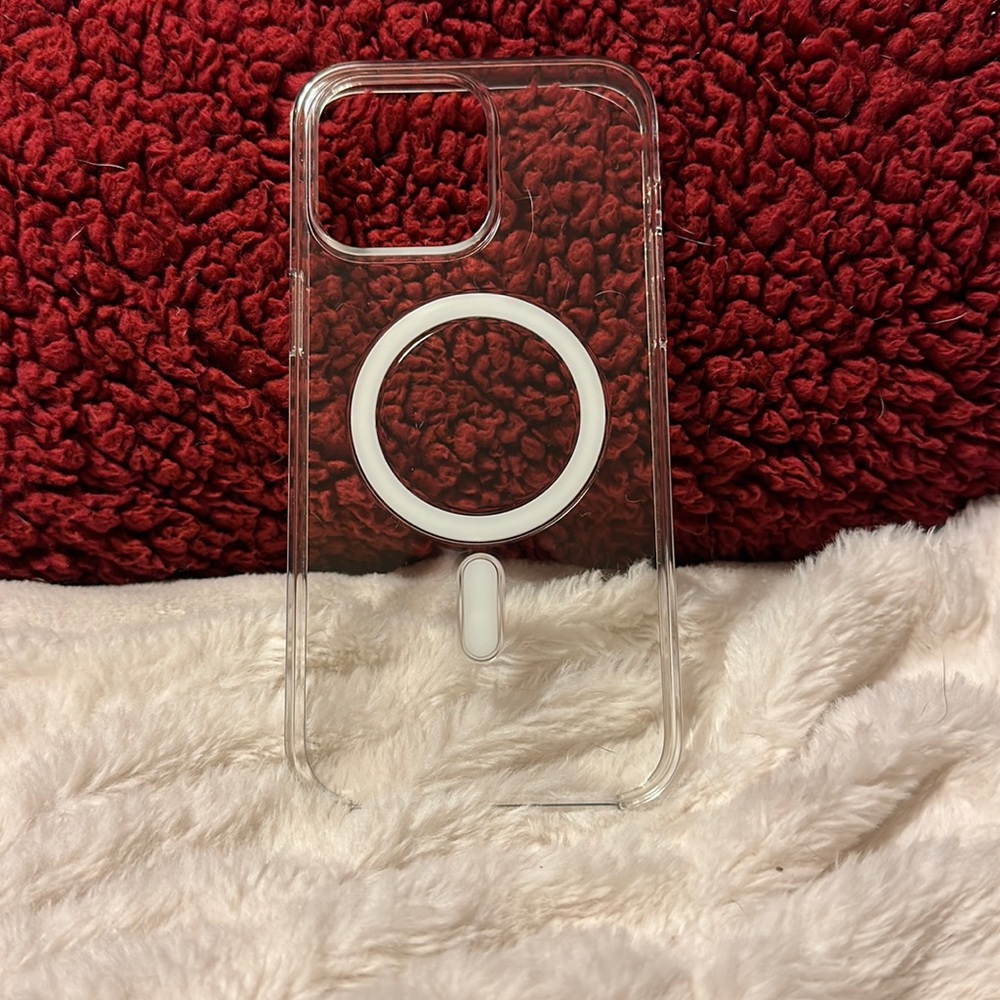 Apple Clear MagSafe Case for 14 Pro Max Plus